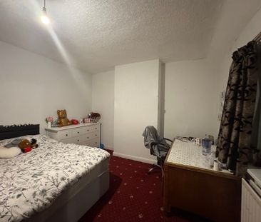 4 Bed Terraced House, Mason Road, B24 - Photo 2