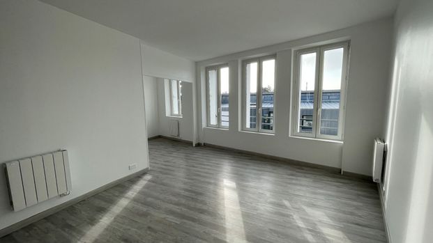 T4 - RUE VICTOR EUSEN - 72 m² - Photo 1