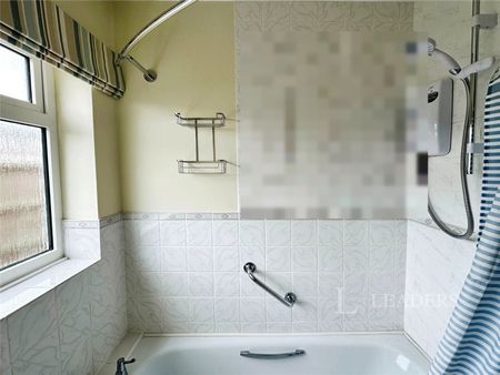 2 bedroom bungalow to rent St. Clements Way, Brundall, NR13 - Photo 3