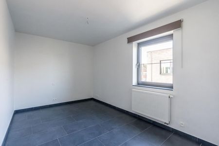 Ruime instapklare woning met 4 slpks nabij het centrum van Balen ! - Photo 4