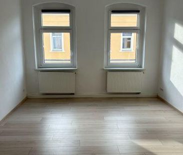 schöne helle 2 Raumwohnung mit großem Bad - Foto 1