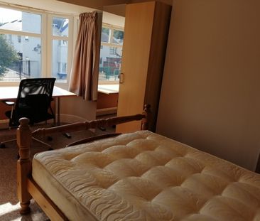 Glynne Road, Bangor, Gwynedd, LL57 - Photo 4