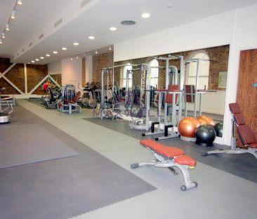 1 bedroom flat to rent - Photo 6