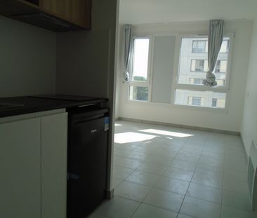 Location Appartement 1 pièce 20m² LYON 7ème - Photo 2