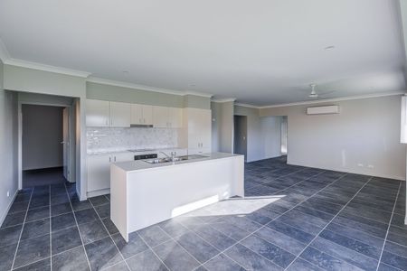 Stunning Four Bedroom Home With Loads Of Special Features - Photo 5