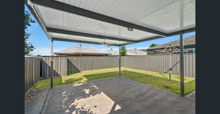 A perfect package in a popular estate - Photo 2