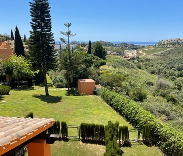 Casa adosada de alquiler en Atalaya Hill-club, 1, La Alquería - Photo 4