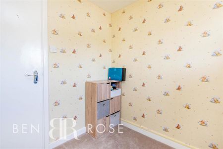 3 bedroom semi-detached house to rent - Photo 5