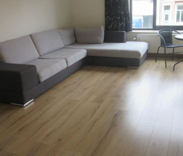 Appartement te huur in Sint-Kruis voor € 800 met 2 slaapkamers - Photo 2