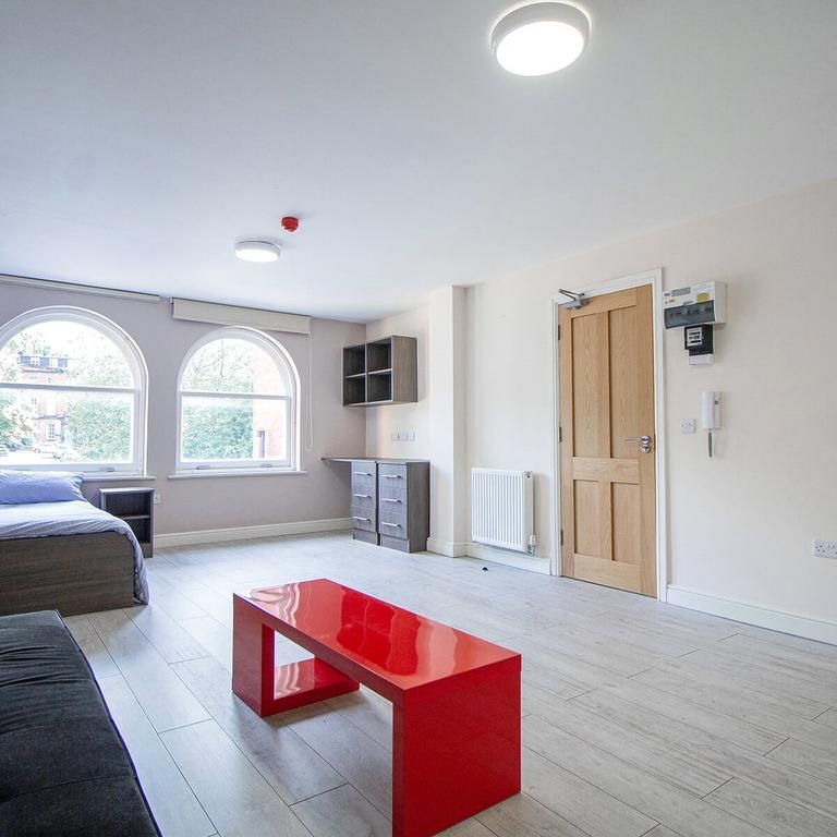 Studio to rent - Photo 1