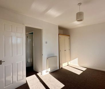 1 bedroom semi-detached house to rent - Photo 4