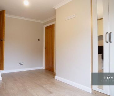 19 Main Street, Hamiltonsbawn, BT60 1LP - Photo 2