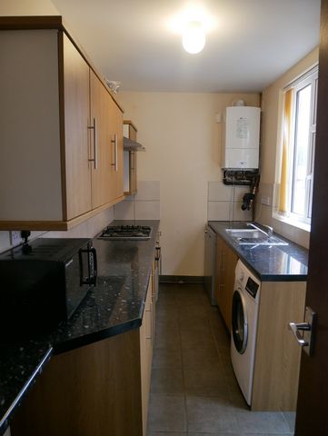 Room in a Shared House, Mountcastle Road, LE3 - Photo 4
