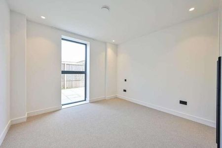 Cannon Hill Lane, Raynes, SW20 - Photo 4