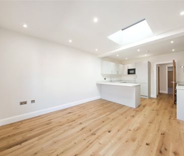 Church Street, EN2, Enfield - Photo 1