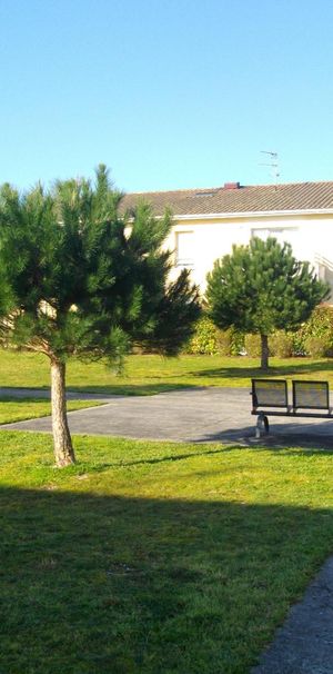 Location Maison 3 pièces 69m² ST AUBIN DE MEDOC 33160 - Photo 1