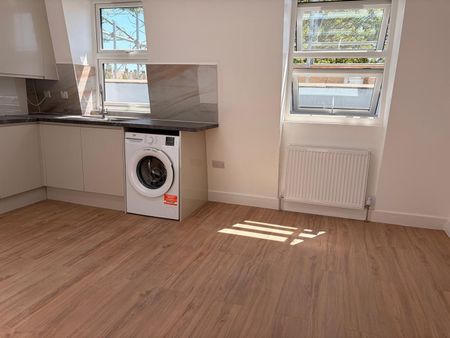 2 Bed Flat, Manbey Grove, E15 - Photo 4
