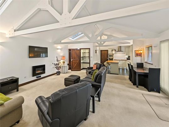 2 bedroom detached house to rent - Photo 1