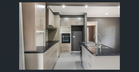 COSY HOME WITH RENOVATION - Photo 2