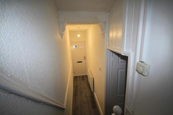 2 bedroom end of terrace house to rent - Photo 1
