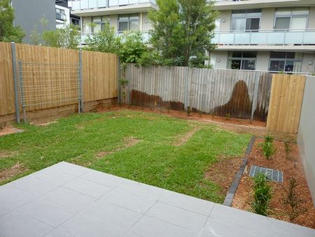 5/82-84 Albert Street, North Parramatta NSW 2151 - Townhouse For Rent | Domain - Photo 4