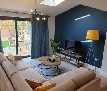 1 bedroom in a house share to rent - Photo 6