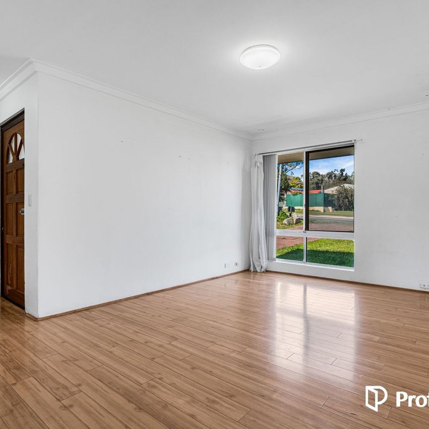 3 x 1 Home for Rent in Wanneroo! - Photo 1