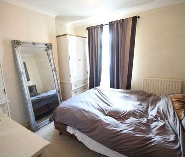 Surrey, Thornton Heath, CR7 - Photo 3