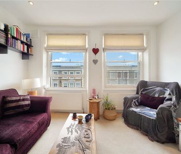 A stunning top floor flat in a period conversion, in close proximit... - Photo 3