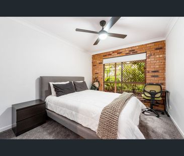 31 Orient Road, Yeronga, Qld 4104 - Photo 6