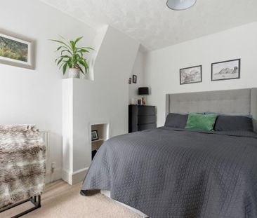 3 bedroom terraced house to rent - Photo 6