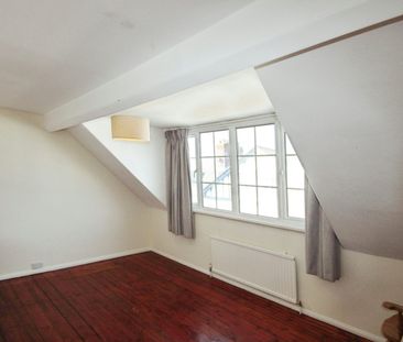 Terraced House to rent on - Photo 2