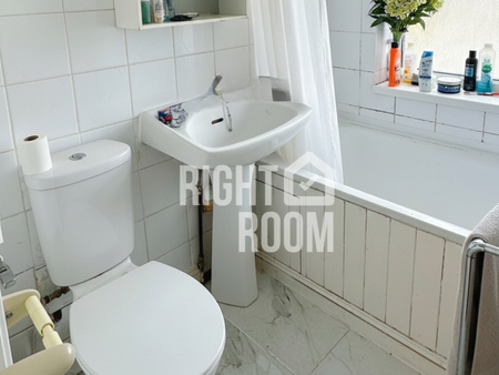 Room 3, Burgess Road, Southampton SO16 - Photo 4