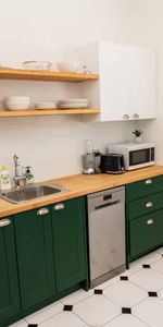 Fully Furnished Character Home - Photo 4