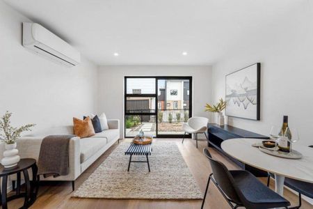 Modern and Convenient living in Glen Eden / ... - Photo 2