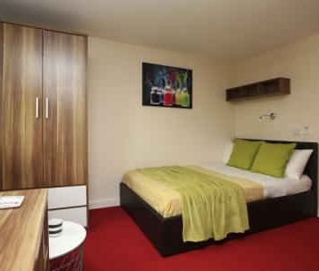 Premier Luxe En-Suite Kentish House - Photo 6