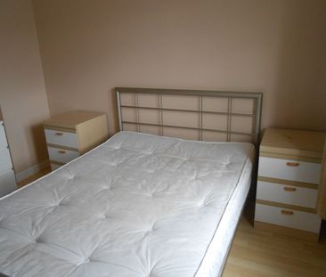 2 Bed Flat, Bothwell Road, AB24 - Photo 2