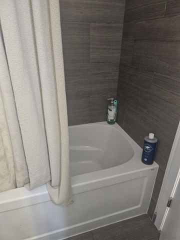 For Lease - 2560 Eglinton Avenue Unit# 1506, Mississauga, Ontario - Photo 2