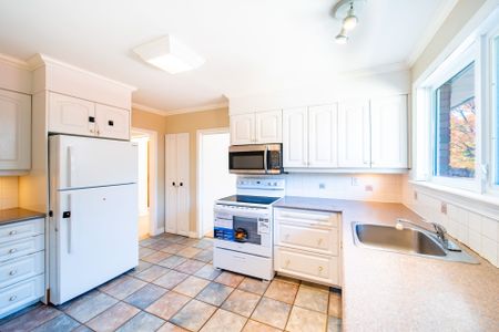 For Lease - 533 Browning Avenue, Alta Vista and Area, Ontario - Photo 5