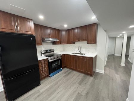 For Lease - 3727 Althorpe Circle, Mississauga, Ontario - Photo 4