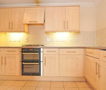 Devington Park, Exminster, EX6 - Photo 1