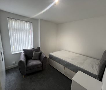 Bristol Road, Birmingham, Selly Oak - Photo 3