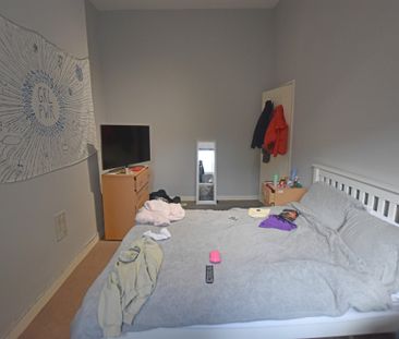 2 Bedroom Ground Floor Flat - Photo 4