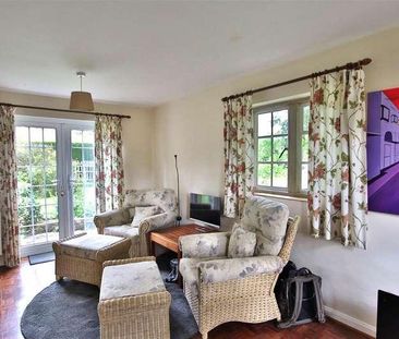 Church Walk, Bredon, Tewkesbury, GL20 - Photo 3