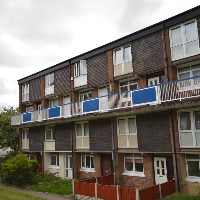 2 bedroom maisonette to rent - Photo 1