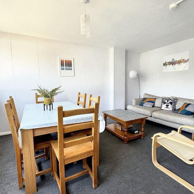 6 bedroom terraced house to rent - Photo 1