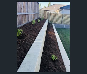 Immaculate Five Bedroom Home With Study and Media Room - Coomera - Photo 2