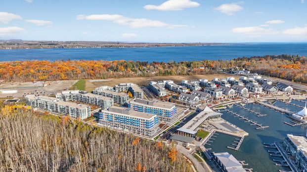 For Lease - 333 Sunseeker Avenue Unit# 420, Innisfil, Ontario - Photo 1