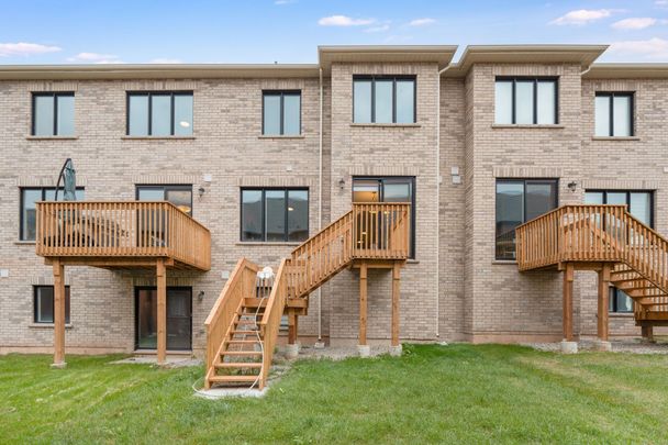 For Lease - 3079 Langdon Road, Oakville, Ontario - Photo 1