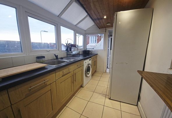 Long Oaks Avenue, Uplands, SWANSEA - Photo 1